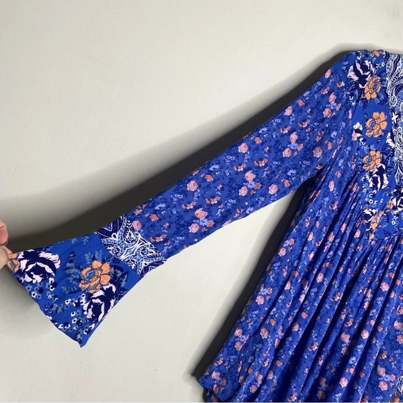 Free People Blue Wildflower Fields Floral Henley Peasant Top Women's XS Flawed - Picture 6 of 12